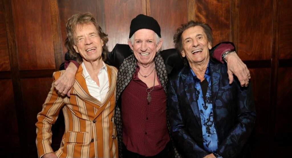 Mick Jagger comenta possibilidade de sair em turnê com os Rolling Stones: “Estou pronto”